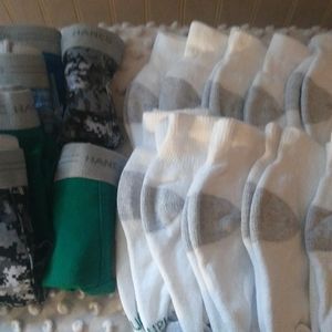 NWOT Hanes Boys Lot Socks & Underwear Sz Med